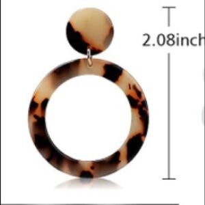 New in package Tortoise Resin Circle Drop Earrings